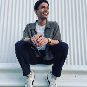 Meet your Posher, Stephen